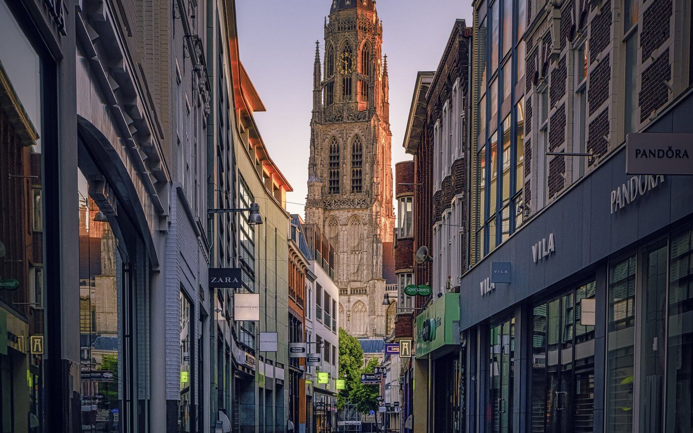 De Parel van het zuiden Toeristisch Traaie De Parel van het zuiden Toeristisch Traaie